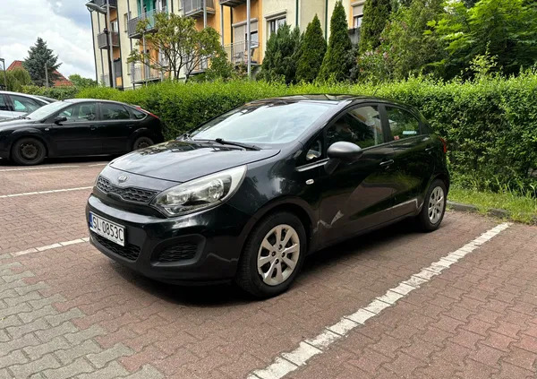 samochody osobowe Kia Rio cena 21900 przebieg: 103612, rok produkcji 2012 z Limanowa